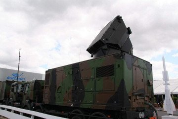 Arabel radar from the SAMP/T system. (Photo: Georges Seguin)