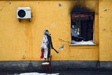 Banksy’s Gas Mask Mural to Be Preserved at Kyiv-Pechersk Lavra Banksy’s Gas Mask Mural to Be Preserved at Kyiv-Pechersk Lavra