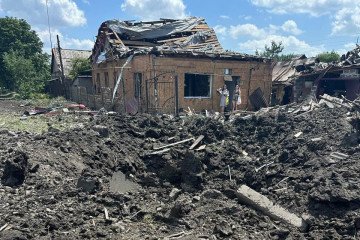 Russia Launches Massive Attack on Donetsk Region, Killing At Least 6 Civilians and Injuring 41 Russia Launches Massive Attack on Donetsk Region, Killing At Least 6 Civilians and Injuring 41