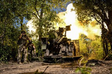 Soldiers from the 148th Separate Artillery Zhytomyr Brigade of the Ukrainian Armed Forces fire a CAESAR self-propelled howitzer in the Oleksandrivka sector, Dnipropetrovsk region, Ukraine, on June 23, 2026. Illustrative photo. (Source: Getty Images) Soldiers from the 148th Separate Artillery Zhytomyr Brigade of the Ukrainian Armed Forces fire a CAESAR self-propelled howitzer in the Oleksandrivka sector, Dnipropetrovsk region, Ukraine, on June 23, 2026. Illustrative photo. (Source: Getty Images)