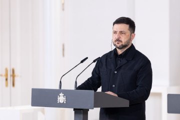 Ukrainian President Volodymyr Zelenskyy speaks during the press conference at the Moncloa Palace on November 18, 2025 in Madrid, Spain. (Source: Getty Images)