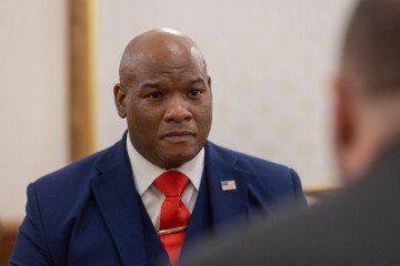 El asesor espiritual de Trump cambia de postura tras su visita a Ucrania y llama a Rusia «maldad pura»