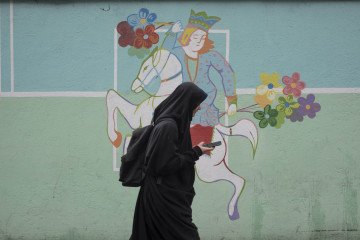 Iran Cuts Global Internet, Moves to Enforce State-Approved Web Only