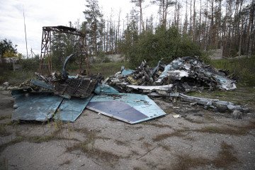 Illustrative image. A view of a destroyed SU-34 fighter jet belonging to Russian forces after they withdrew from the city of Lyman in the Donetsk region, Ukraine, on October 05, 2022. (Source: Getty Images)