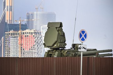 The Pantsyr S-1 self-propelled air defense missile system (NATO name SA-22 Greyhound) is seen at the Vorobyovy Hills observation point above the Luzhniki stadium, Moscow, on February 22, 2023. (Source: Getty Images)