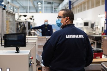 Liebherr-Aerospace, Supplier to German Bundeswehr, Suspends Worker Over Russian and Far-Right Links