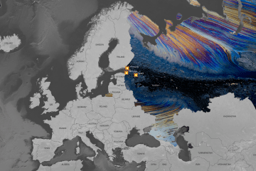Map highlighting Russian oil export hubs in the Baltic region, including Ust-Luga and Primorsk, with visualized maritime flows and strike locations. (Source: UNITED24 Media/Oleksandr Manukians)