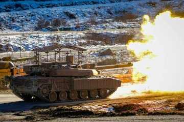 A French Leclerc XLR tank during live-fire drills in the Alps. (Source: French MoD)