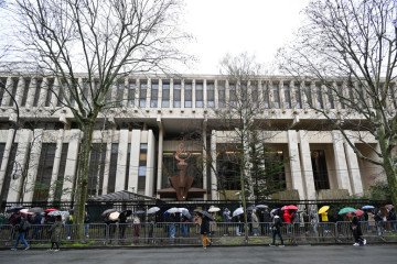 Voters queue at the Russian Embassy in France, in Paris, on March 17, 2024, during Russia’s presidential election. (Source: Getty Images)