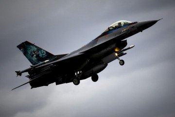 Ukraine to Receive New Batch of F-16s from Netherlands in 2025