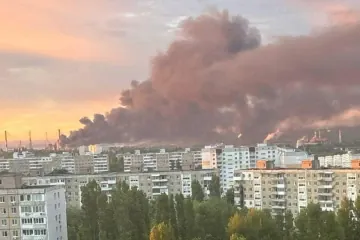 Smoke rises over Saratov following a reported drone strike on the city’s oil refinery, May 31, 2026. (Photo: Open source)
