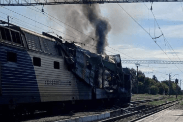 Smoke rises from a passenger train locomotive after it was struck by a Russian drone in Dnipropetrovsk region on July 24. (Source: Ukrzaliznytsia) Smoke rises from a passenger train locomotive after it was struck by a Russian drone in Dnipropetrovsk region on July 24. (Source: Ukrzaliznytsia)