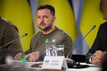 US Intelligence: Kremlin Intensifies Disinformation Campaign Against Zelenskyy