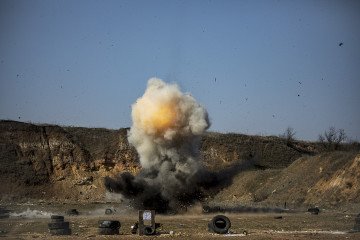 Russian Artillery Strike Kills Norwegian People's Aid Demining Specialist in Kherson The smog of 4 kg explosive is seen in Kherson region, Ukraine on March 11, 2024. Illustrative photo. (Source: Getty Images)
