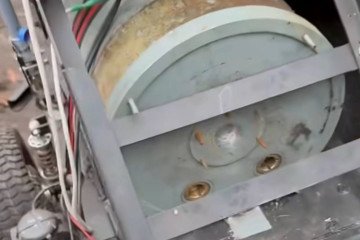 Ukrainian Ratel-S drone equipped with a downed Shahed warhead. (Source: omelyanovi4/Instagram)