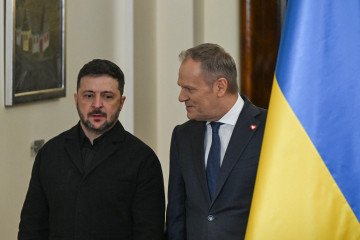 Zelenskyy Meets Tusk in Lublin as Leaders Focus on Air Defense and Bilateral Ties President of Ukraine Volodymyr Zelenskyy meets with Polish Prime Minister Donald Tusk. (Source: Getty Images)