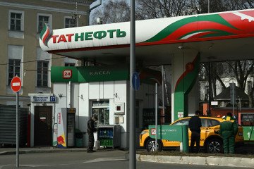 A view of a petrol station of Russia's oil company Tatneft in Moscow on March 10, 2025. (Source: Getty Images)