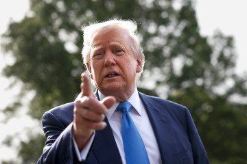 Trump dice que las acciones de Putin podrían empujarle a ponerse del lado de Ucrania