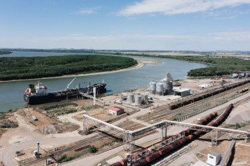 Russian Ships with Unknown Cargo Spotted at Moldovan Port Russian Ships with Unknown Cargo Spotted at Moldovan Port