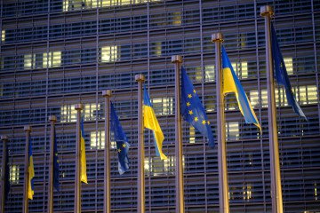 EU Commission to Propose $50 Billion Loan for Ukraine EU Commission to Propose $50 Billion Loan for Ukraine