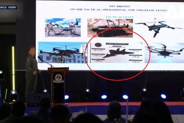 Ukrainian official presents the FA v1 jet‑powered drone concept at the Drone Warfare Summit in the Philippines. (Source: Defence Blog)