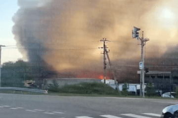 Smoke rises over the Kyiv region following a Russian strike on an EKO Market logistics warehouse. (Source: open source) Smoke rises over the Kyiv region following a Russian strike on an EKO Market logistics warehouse. (Source: open source)