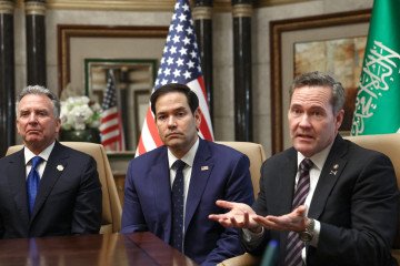 US and Ukraine to Hold New Round of Talks Following US-Russia Meeting, The Guardian Reports US and Ukraine to Hold New Round of Talks Following US-Russia Meeting, The Guardian Reports