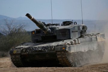 Spain Delivers 10 Repaired Leopard Tanks and Other Military Aid to Ukraine Spain Delivers 10 Repaired Leopard Tanks and Other Military Aid to Ukraine