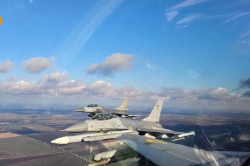 Ukrainian Air Force F-16AM fighter jets in flight. (Source: Ukrainian Air Force)
