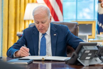 Biden Signs Bipartisan Bill Banning Uranium Imports From Russia