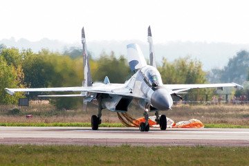 A Russian Su-30 during an airshow in 2013. (Source: Wikimedia)