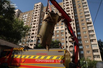 Emergency workers remove the unexploded warhead of a Russian missile from near a residential apartment building in Kyiv's Darnytskyi district following Russia's overnight attack on June 28, 2026. (Source: State Emergency Service of Ukraine)