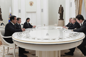 The Russian leader, Vladimir Putin, meets with executives from VTB, Gazprom, and Rosneft at the Kremlin. (Photo: open source)