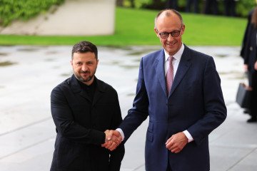 Zelenskyy Arrives in Berlin to Discuss Enhancing German Support and Ceasefire Efforts