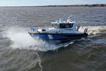 Estonian border guard vessel Piiri Liisu patrols Lake Peipus along the Estonia–Russia border. (Source: Jürgen Puistaja)