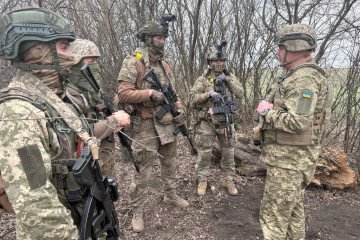 Ukrainian Forces Pull Back From Unfavorable Positions on Donetsk Frontline to Save Lives