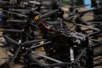 Drones lie in a mobile strike drone workshop of the 25th Airborne Brigade on March 23, 2025 in Donetsk region, Ukraine. Illustrative photo. (Source: Getty Images)