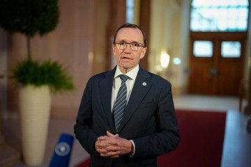 Norway's Foreign Minister Espen Barth Eide speaks to media arriving for a Ministerial Council meeting of the Oranization for Security and Co-operation in Europe on December 4, 2025 in Vienna, Austria. (Source: Getty Images)