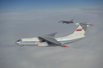 Portuguese F-16 AM fighter jet near Russian Il-76 military transport plane over the Baltic Sea, April 6, 2026. (Source: NATO Air Command) Portuguese F-16 AM fighter jet near Russian Il-76 military transport plane over the Baltic Sea, April 6, 2026. (Source: NATO Air Command)