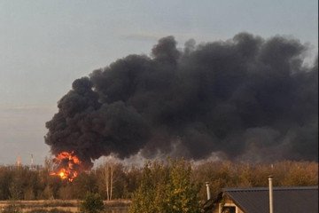 Fire at Russia’s Nikolskoye oil pumping station following a reported Ukrainian drone strike on October 20, 2026. (Source: Exilenova+)