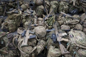 British Arms Makers Join €90 Billion EU-Backed Ukraine Support Plan Equipment and kit including Heckler and Koch SA80 weapons. (Source: Getty Images)