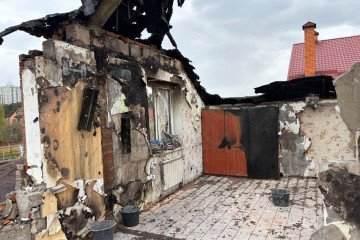 The heavily damaged upper floor of Beskrestnov’s home is left completely exposed to the elements, with walls torn away and the remaining roof structure heavily scorched by the blast and subsequent fire. (Source: Serhiy “Flash” Beskrestnov)