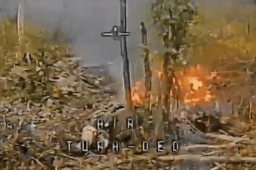 Ukrainian forces strike a Russian position during an operation near Hruzke and Novomykolaivka in the Dobropillia sector. (Source: 425th Skelia Separate Assault Brigade) Ukrainian forces strike a Russian position during an operation near Hruzke and Novomykolaivka in the Dobropillia sector. (Source: 425th Skelia Separate Assault Brigade)