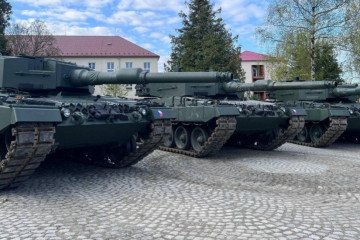 Rheinmetall Signs $292M Deal to Integrate Czech Industry Into Leopard Tank Support Network