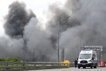 Police take security measures as black smoke billows from the area of Gazprom Neft’s Moscow oil refinery, located on the southeastern outskirts of Moscow, on June 18, 2026. (Source: Getty Images) Police take security measures as black smoke billows from the area of Gazprom Neft’s Moscow oil refinery, located on the southeastern outskirts of Moscow, on June 18, 2026. (Source: Getty Images)