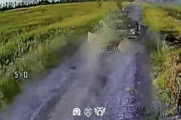 An FPV drone camera captures the approach toward a Russian T-72B3A tank equipped with the “Arena-M” active protection system in Donetsk Oblast. (Source: “Omega” Special Purpose Center)