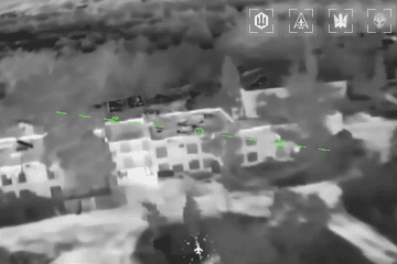 Thermal drone footage shows a strike on a Russian military position in occupied Donetsk region during a Ukrainian SBS operation. (Source: SBS of Ukraine) Thermal drone footage shows a strike on a Russian military position in occupied Donetsk region during a Ukrainian SBS operation. (Source: SBS of Ukraine)