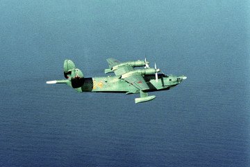 Ukraine Destroys Two Rare Russian Be-12 Chaika Amphibious Aircraft in a Historic First. What Is This Soviet Relic?