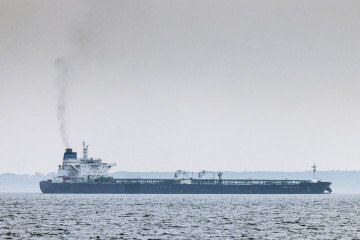 BP Oil Tanker Leaves Indian Port Empty Handed After EU Sanctions Hit Russian-Linked Refinery