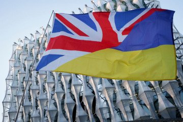 Members of the UK’s Ukrainian community, protest outside the London US Embassy on March 5, 2025, in London, England. (Source: Getty Images)